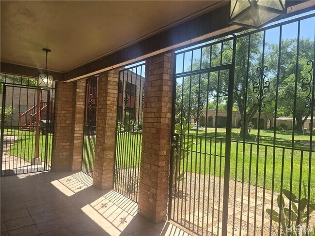 Photo - 33 Highland Park Ave Unit 1