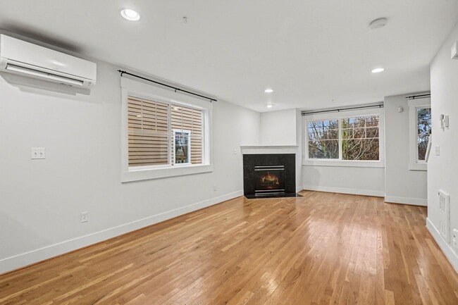 Photo - Move in ready refreshed 3 bed 2.5 bath town home