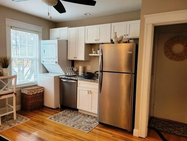 Photo - 352 Chandler St Unit 1