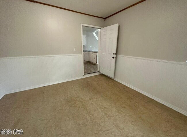 Photo - 102 Hershel Ct