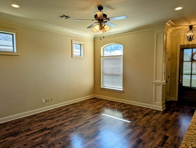 Photo - Welcome to Milton Estates!