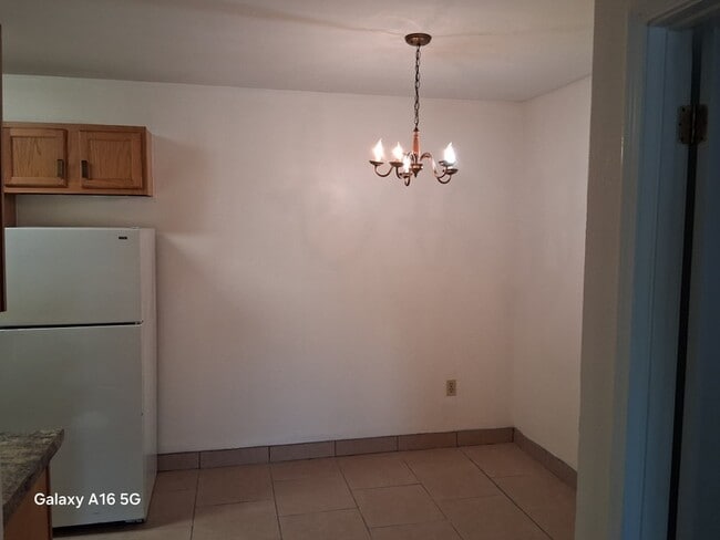 Photo - 8246 Ned Ave Unidad 2