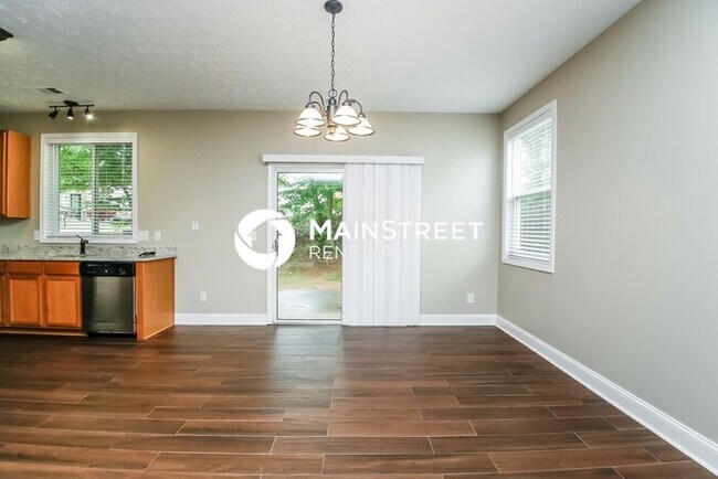 Photo - 3 Bedroom Pet-Friendly Home in Canton, GA with Main Street Renewal