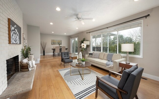 Photo - 11835 SE Valley View Ter House