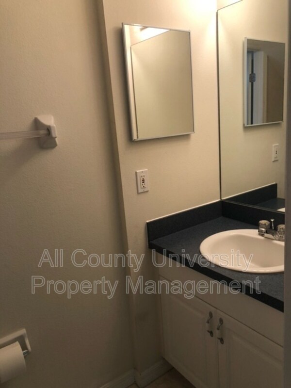 Photo - 2348 SW 42nd Dr Unit 152
