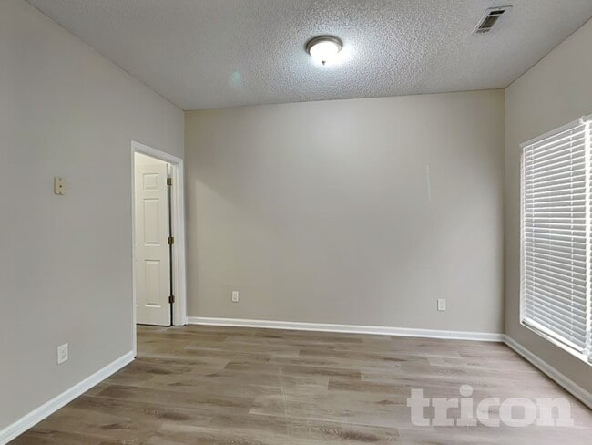 Photo - 5090 Oakley Commons Blvd