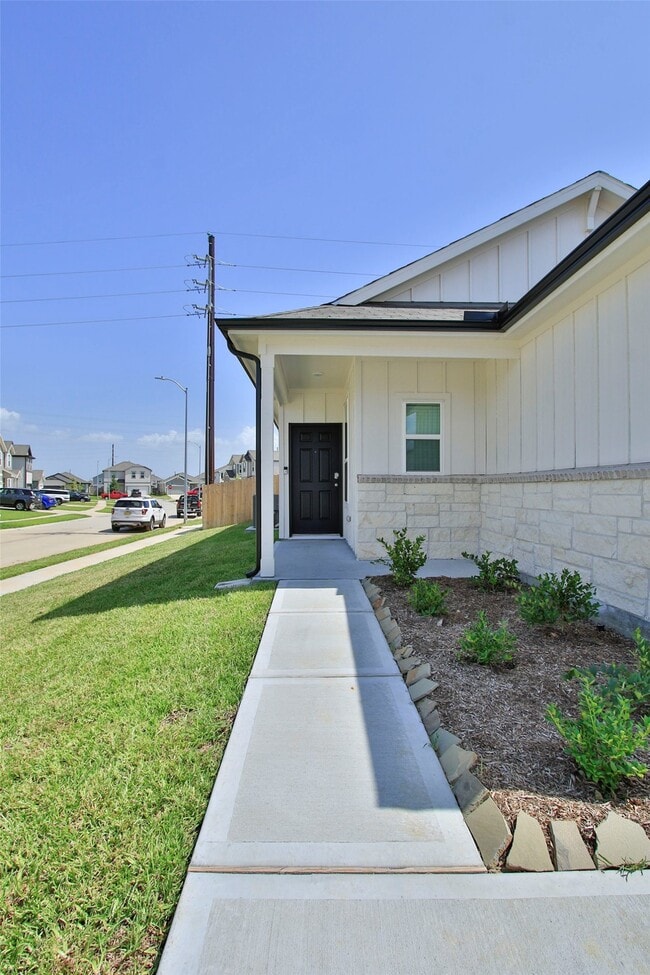 Photo - 23539 Weir Box Rd