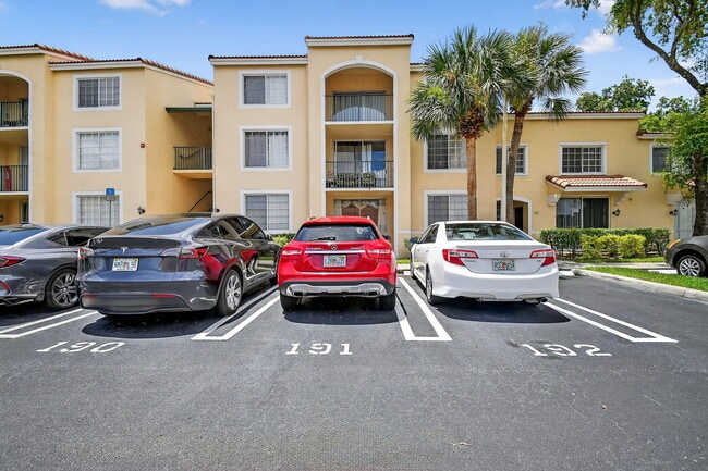 Building Photo - 1733 Village Blvd Unit 107