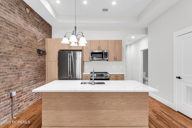 Photo - 7 Broad St Unit 1