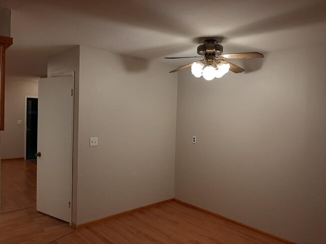 Photo - 38177 Jamestown Dr