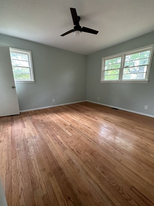 Photo - 1934 Dirk Dr