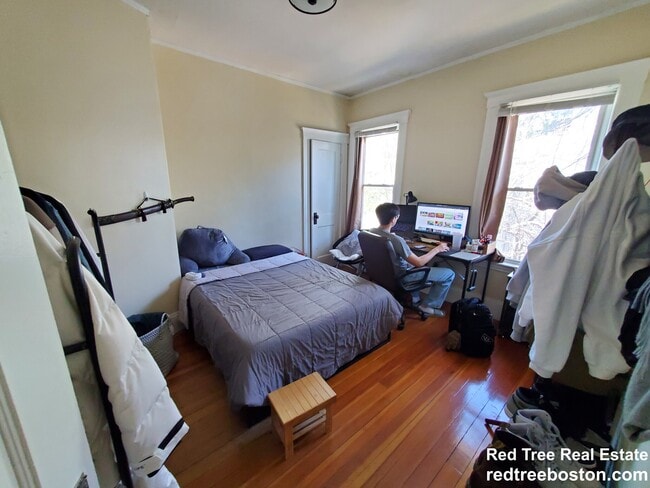 Photo - 270 Harvard St Unit 2