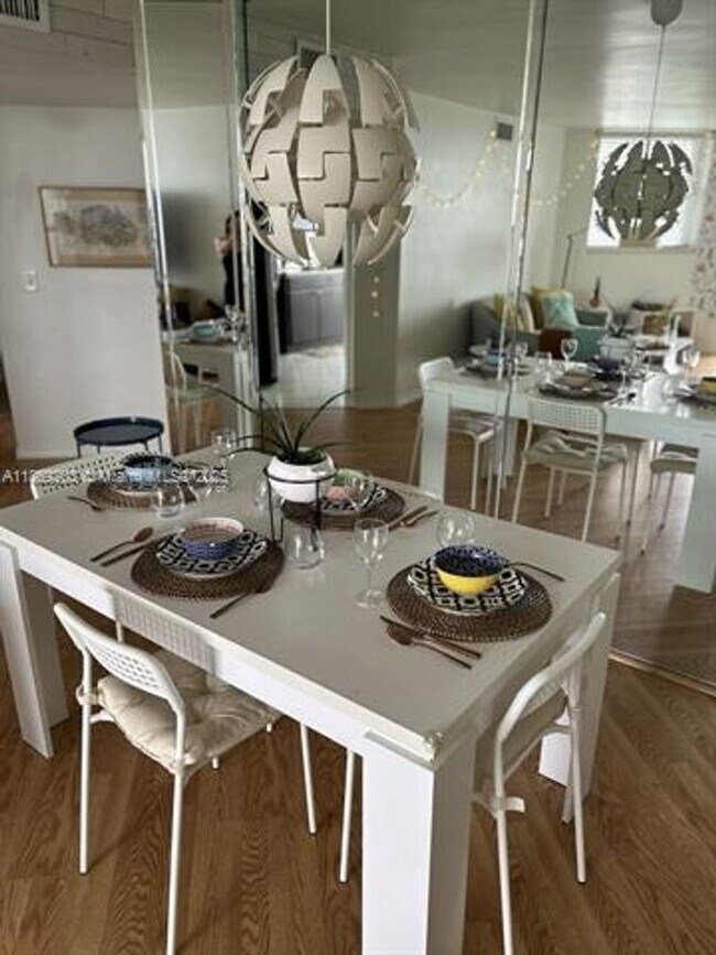 Photo - 5880 Collins Ave Unit 5880 Collins Ave appt 1007