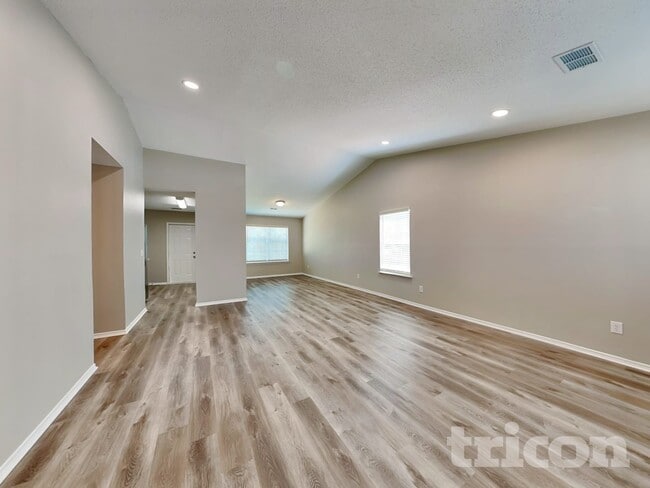 Photo - 7 Glassglenn Dr