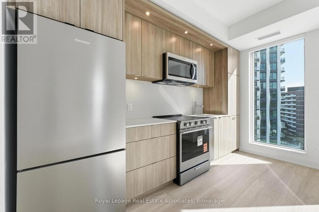 Photo - 25 Cordova Ave Unit 805