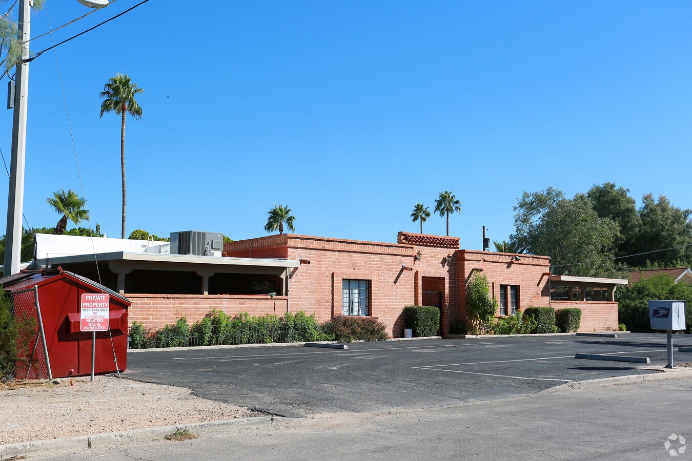 Desert Courtyards - Desert Courtyards Apartments