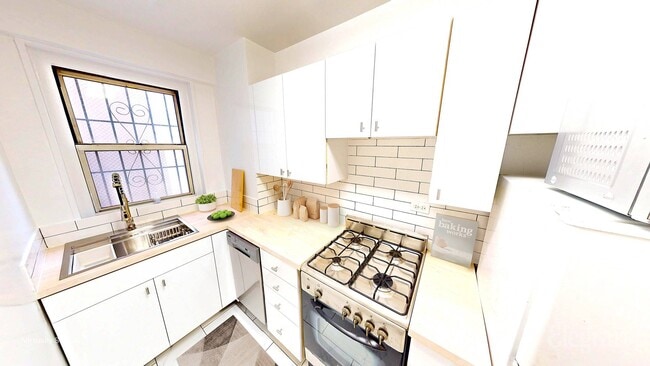 Photo - 404 E 66th St Unit 6N