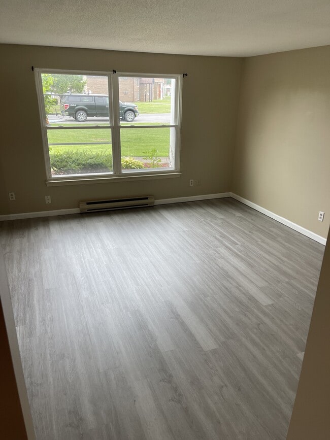 Photo - 2716 Alder Creek Dr S Unit 2