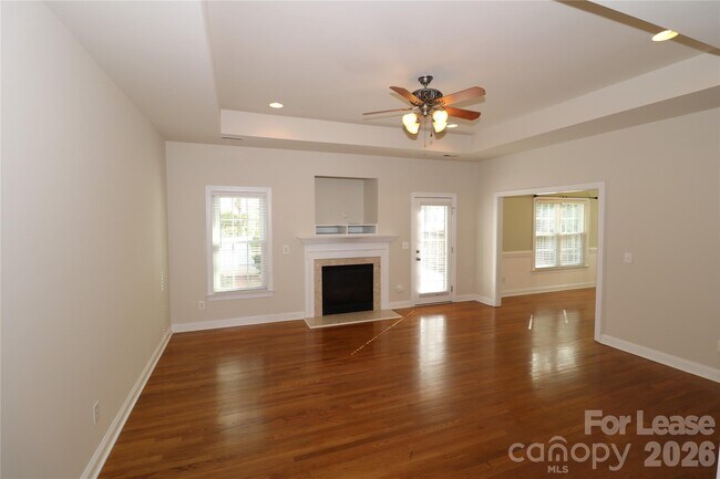 Photo - 166 Oak Haven Pl NW