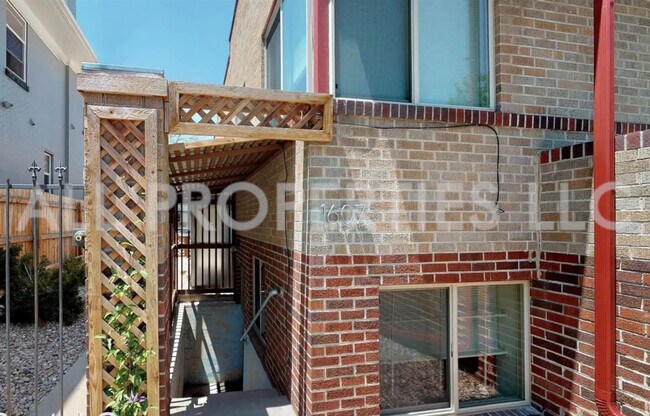 Photo - 1607 York St Unidad 1607 York St