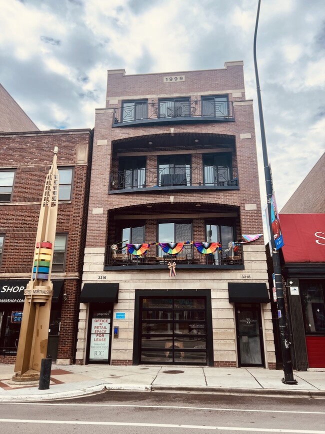 Building Photo - 3316 N Halsted St