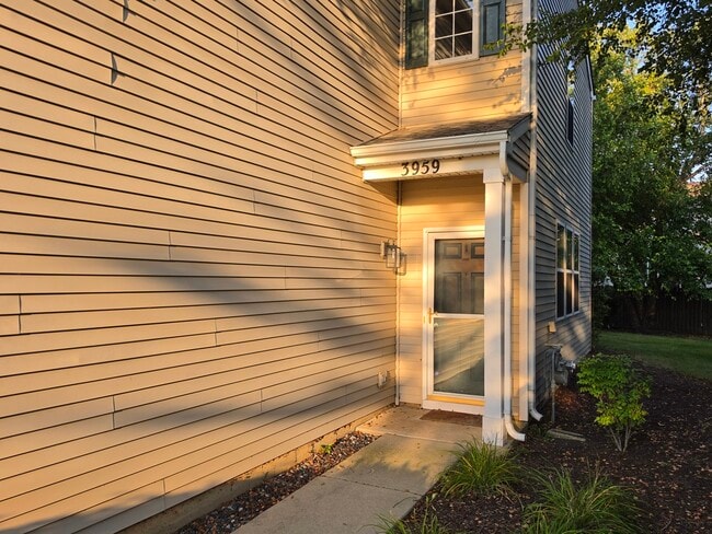 Photo - 3959 Blackstone Dr