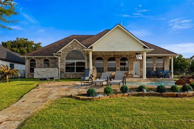 Photo - 14030 Shoreline Dr