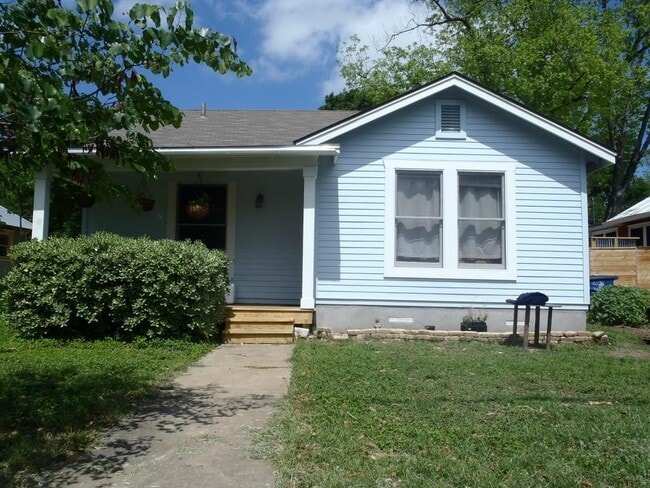 Photo - 4910 Avenue H