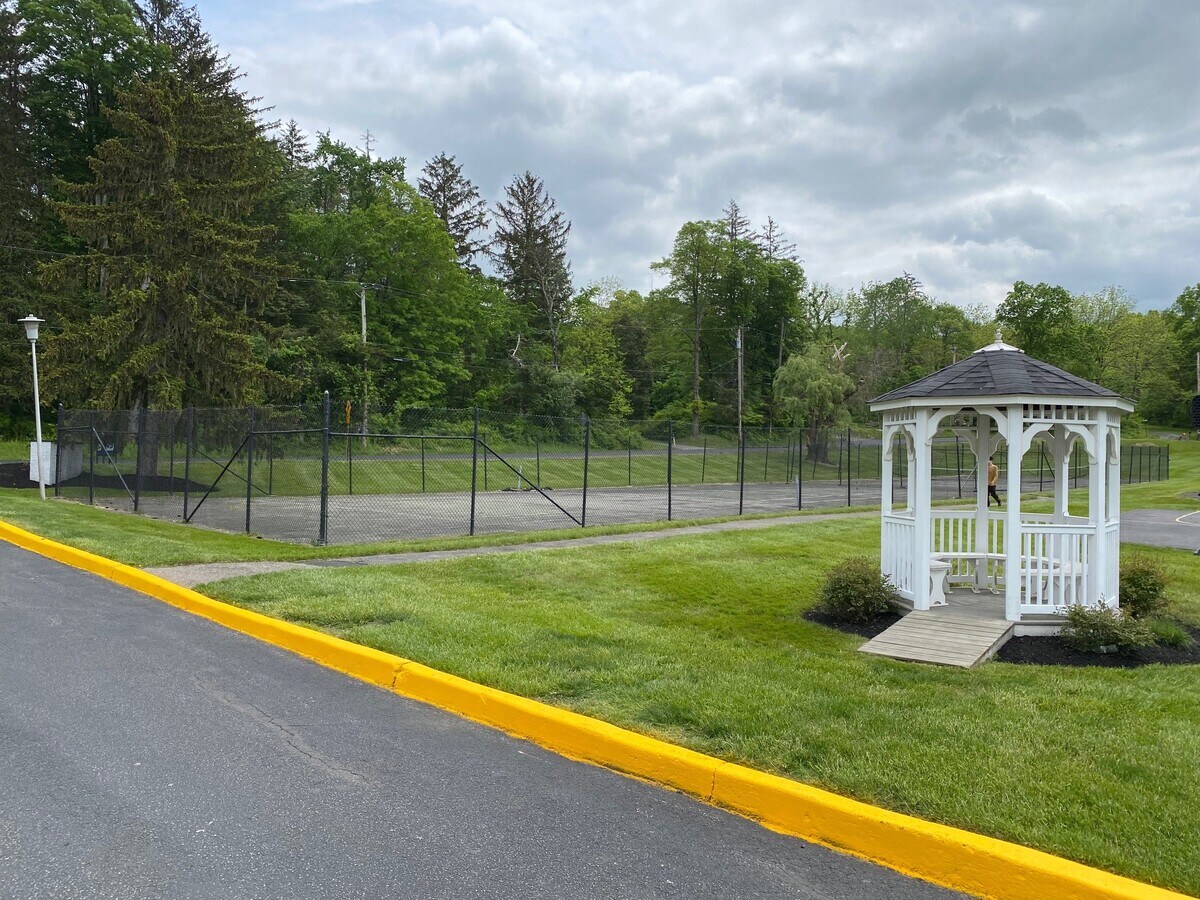 Photo - 12 White Gate Rd