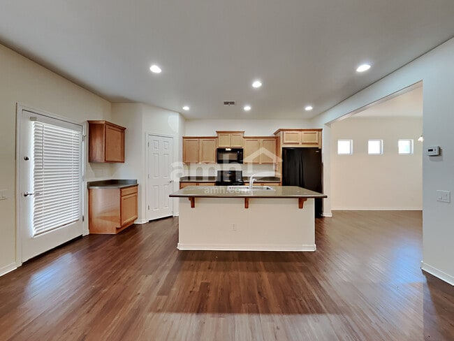 11016 E Silver Springs Cir