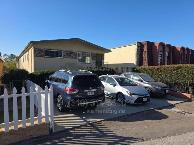 Photo - 5445 Mildred St