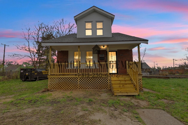 Building Photo - This beautifully updated 4-bedroom, 2-bath single-family home is ready for move-in!