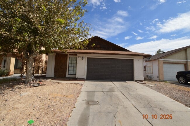 Building Photo - 90 Parrish Ln