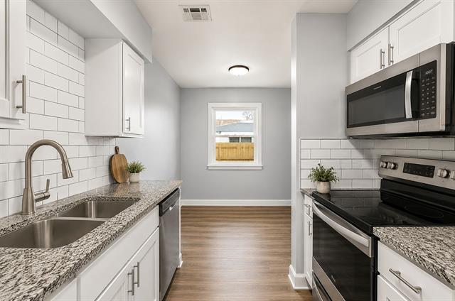 Photo - 4832 Locke Ave