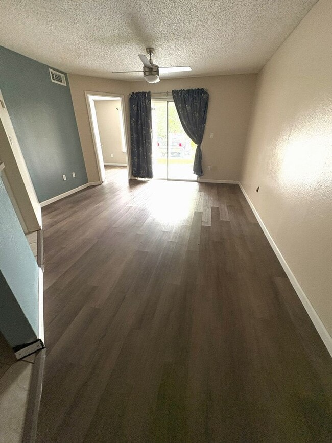 Photo - Plaza Millennium 1/1 first Floor