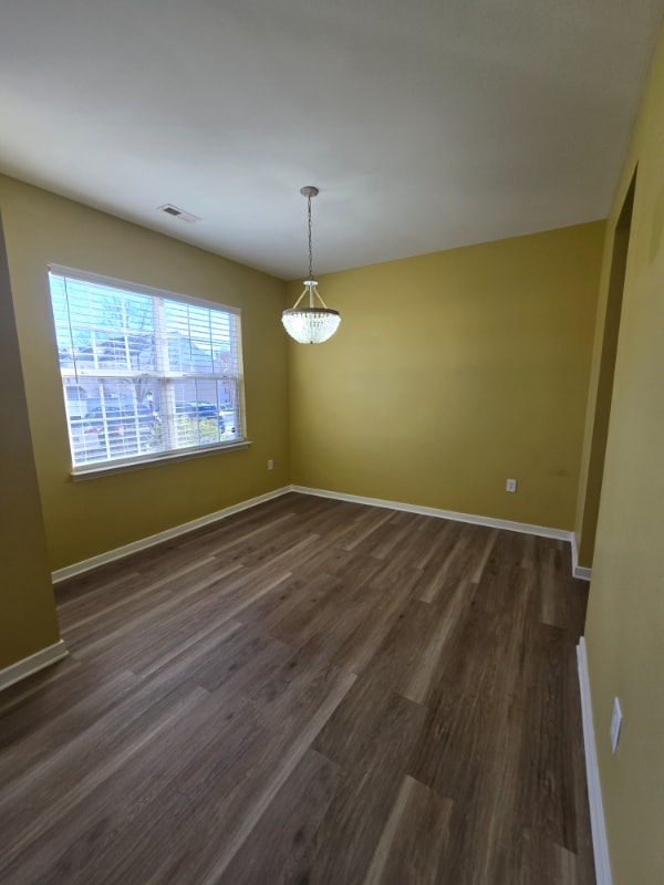 Photo - 4612 Milfax Rd