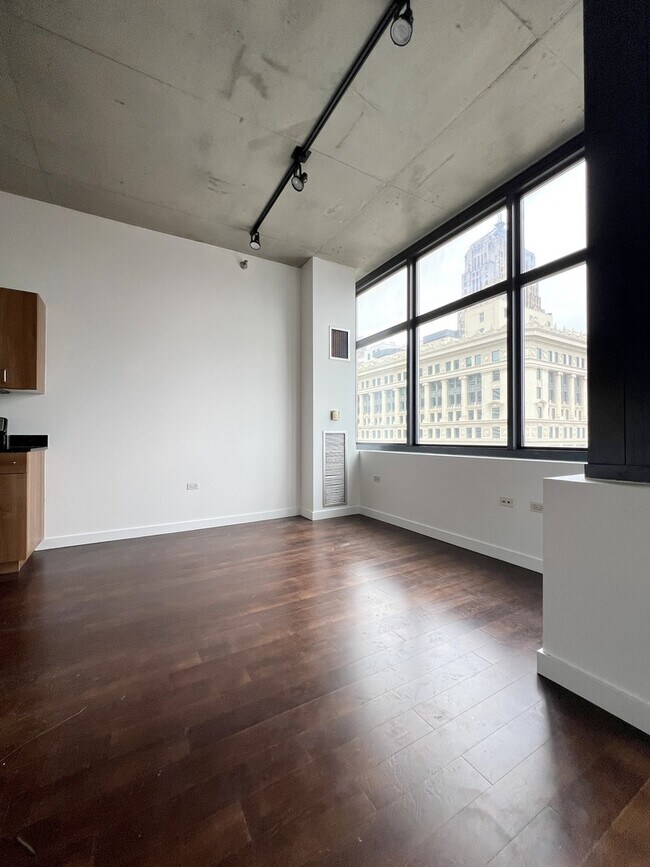 Photo - 235 W Van Buren St Unit 2202