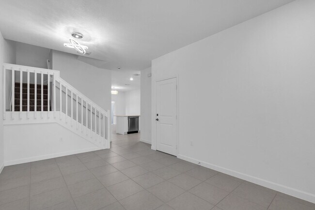 Photo - 105 SW 184th Pl