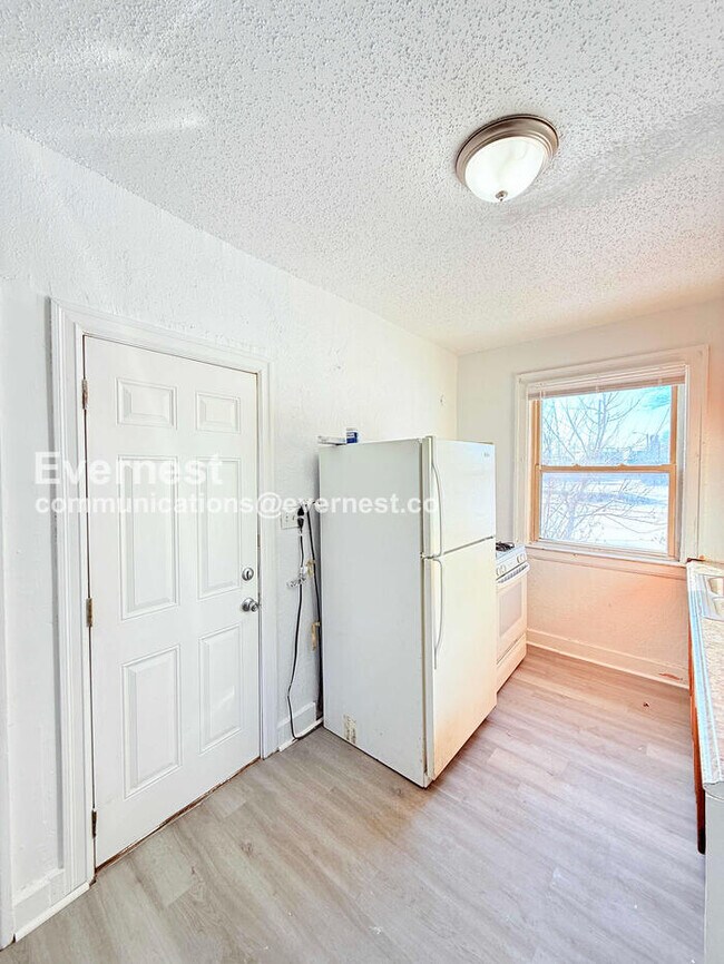 Photo - 13909 Hartwell St Unit 6