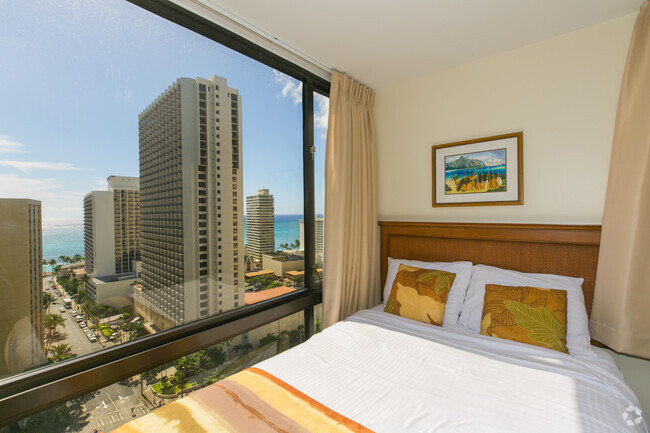 Building Photo - 229 Paoakalani Ave Unit #2102 Waikiki Sunset Rental