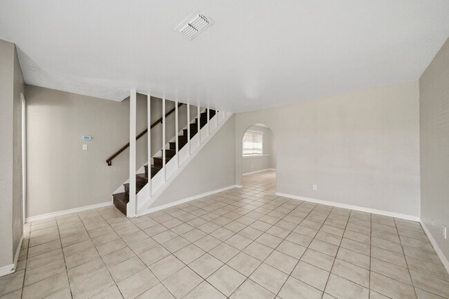 Photo - 4605 Orange Cir N