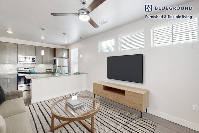 Photo - 13195 W Progress Cir Unidad FL2-ID1405A