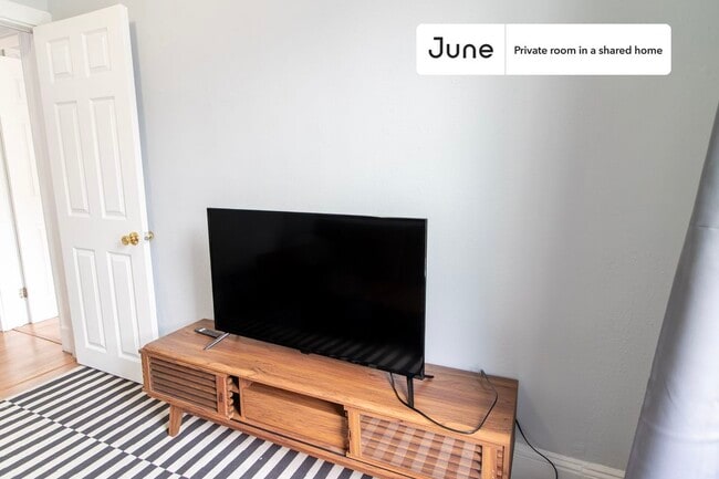 Photo - Room in Shared 3 bed/1 bath home Unidad A