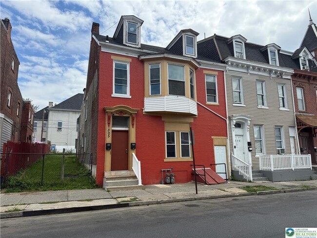 Building Photo - 305 N 2nd St Unit 1 Rental