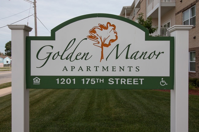 Photo - Golden Manor