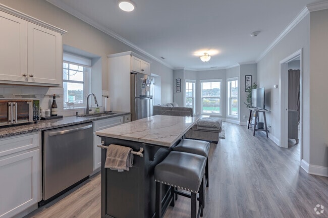 Cedar Village -1BD, 1BA, 641SF - Kitchen