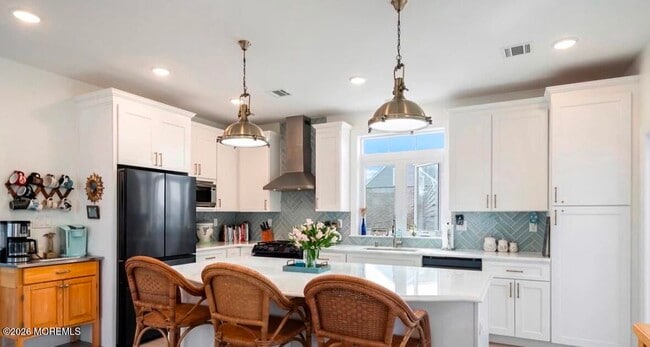 Photo - 214 5th Ave