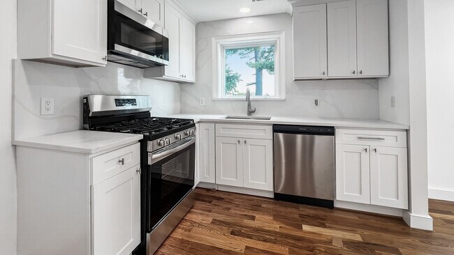 Photo - 125 Franklin Ave Unit 2