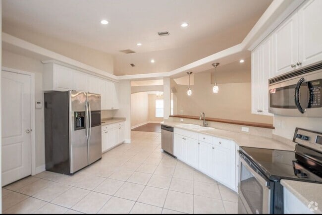 Building Photo - 520 Rangewood Dr SE Rental