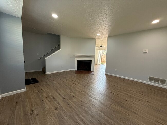 Photo - 1823 Worthington Run Dr